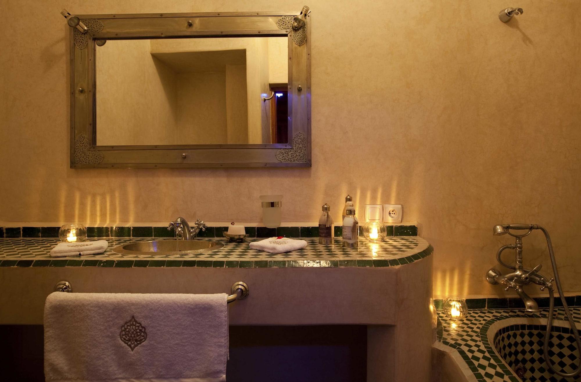 Riad Les Bougainvilliers Марракеш Экстерьер фото